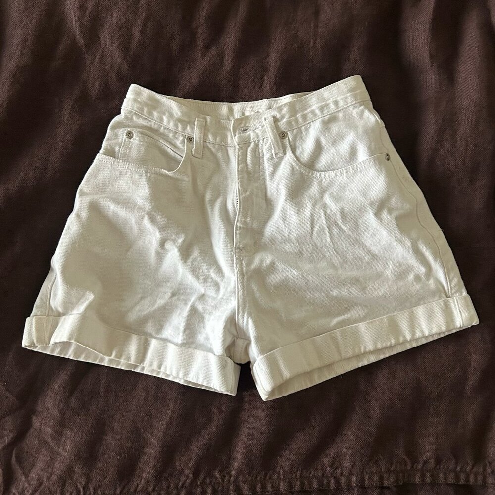 VINTAGE high waisted white shorts